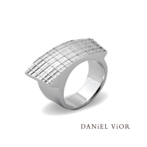 Daniel Vior Ring MEROS I