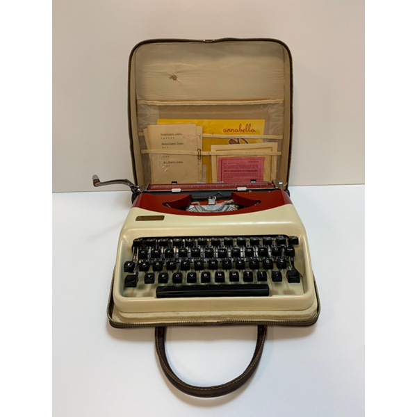 Schreibmaschine annabella 1961